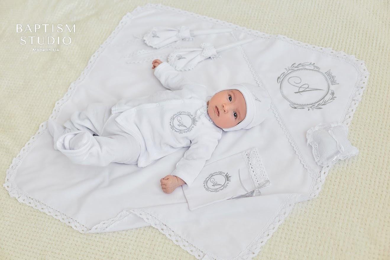 Personalized linen christening set for baby – embroidered baptism outfit with blanket, shirt, pants, hat, and booties.
