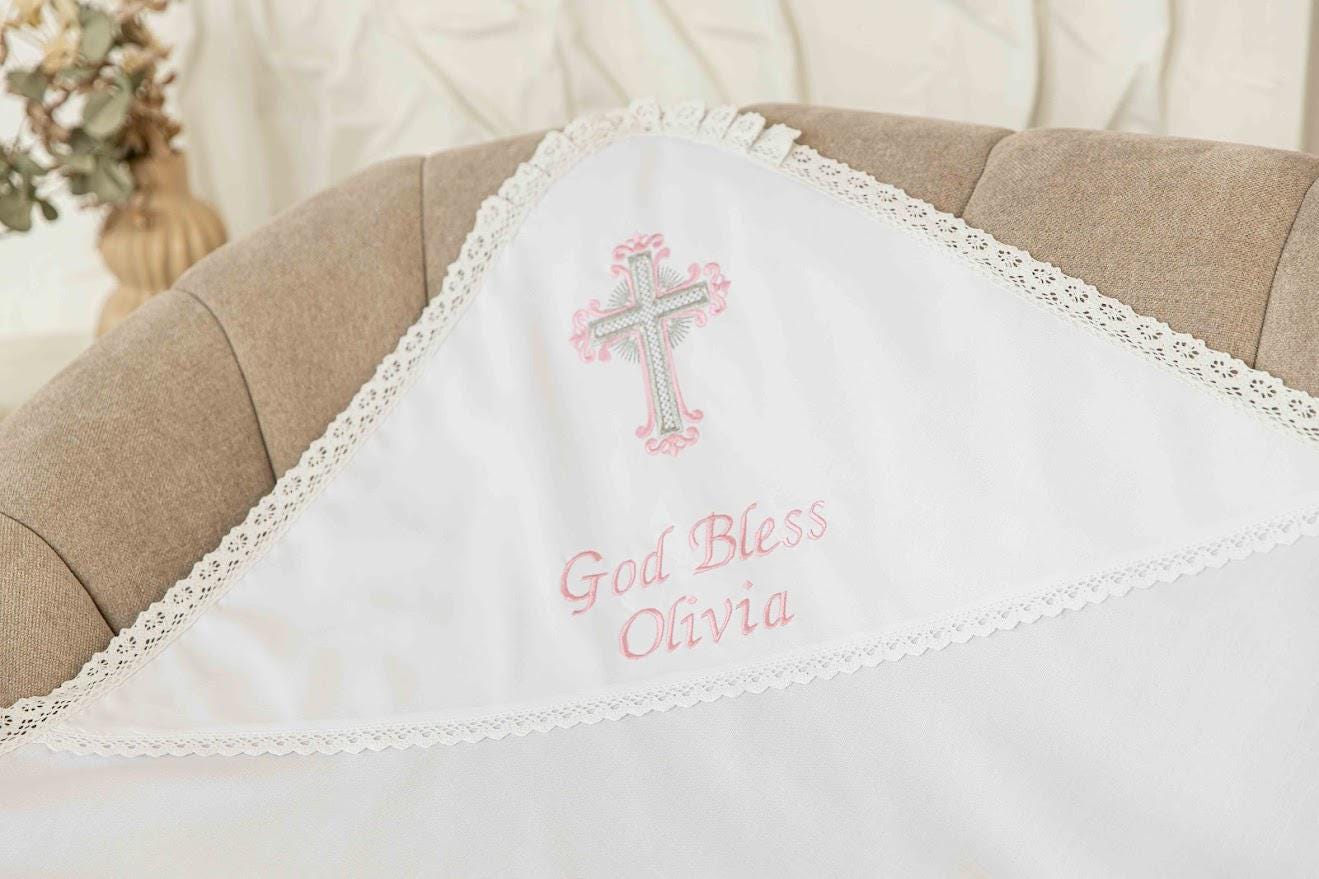 Personalized Linen Baptism Cloth – Embroidered Christening Shawl – Custom Baby Blanket