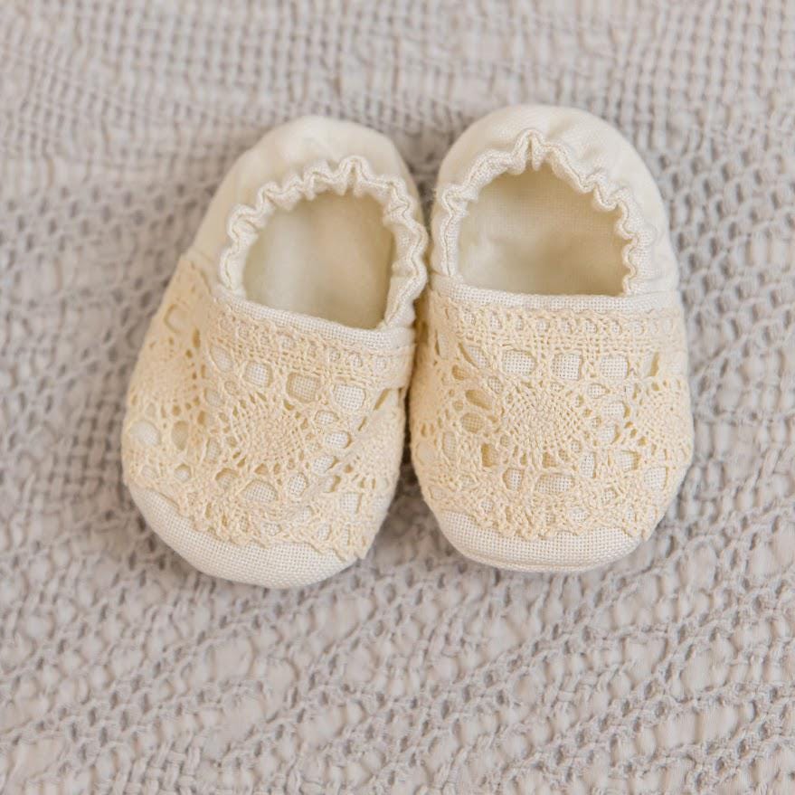 Linen Baby Baptism Outfit Set with Natural Lace – Dress, Bonnet, Headband, Pants & Booties