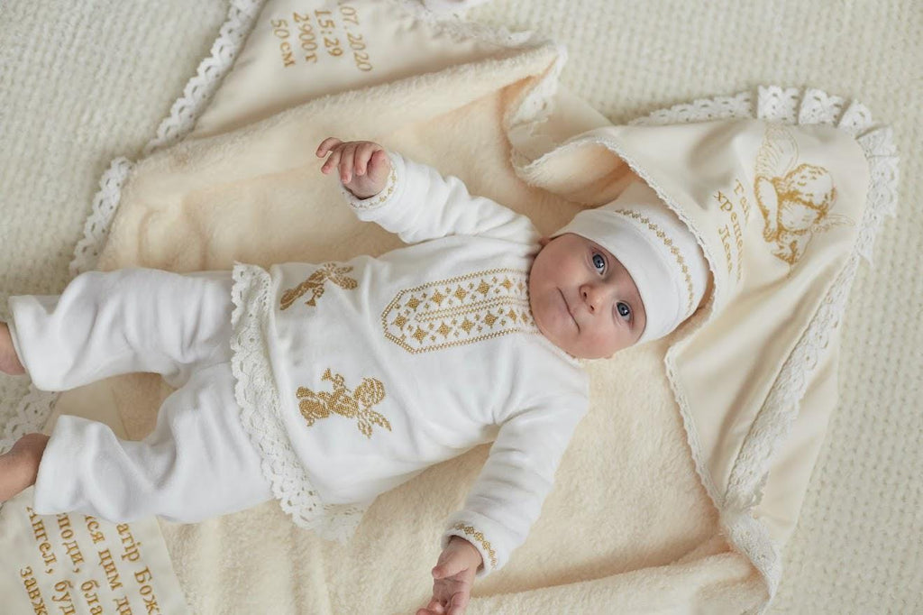 Luxury Christening Set – Personalized Linen & Fleece Blanket with Velour Outfit