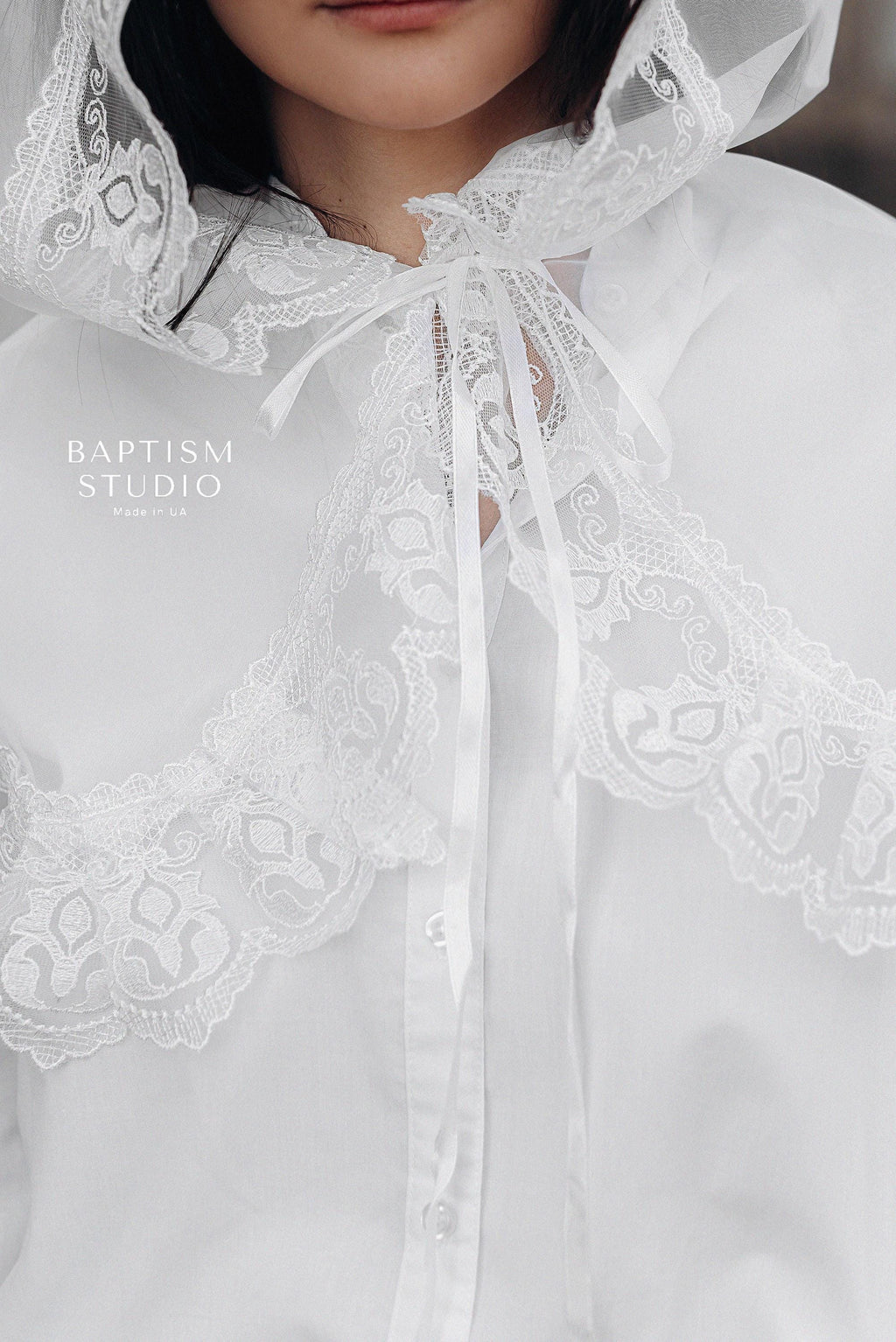 Handmade women’s veil with traditional lace details