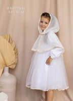 Delicate Girls’ Church Veil – Ivory Tulle Head Covering with Natural Linen Lace
