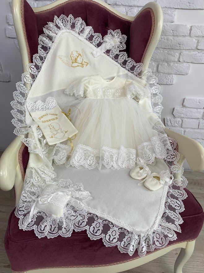 Luxury Personalized Linen Baptism Set for Baby Girl – Christening Dress, Blanket, Lace & Accessories