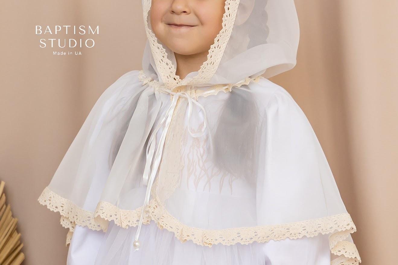 Delicate Girls’ Church Veil – Ivory Tulle Head Covering with Natural Linen Lace