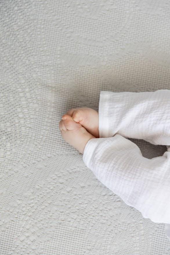 Personalized Baby Baptism Set – Soft Muslin Blanket, Outfit, and Soy Candles Gift Set