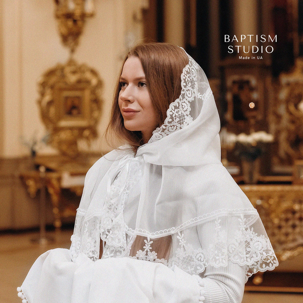 Elegant white lace church palantine for women, soft tulle prayer shawl with delicate floral lace trim